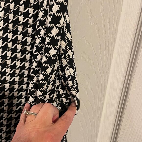 3/$10   New York & Co. Pleated Neck A-Line Dress - Picture 2 of 6